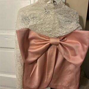 Elegant pink mini skirt with Bow